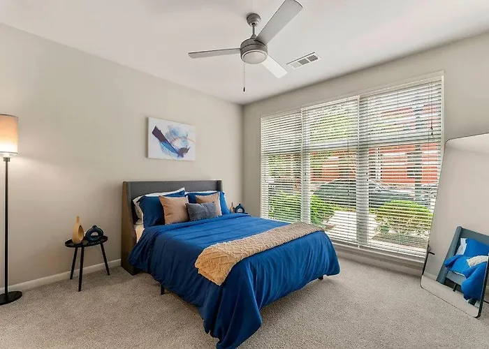 East Atlanta Retreat Haven Of Fun And Comfort!