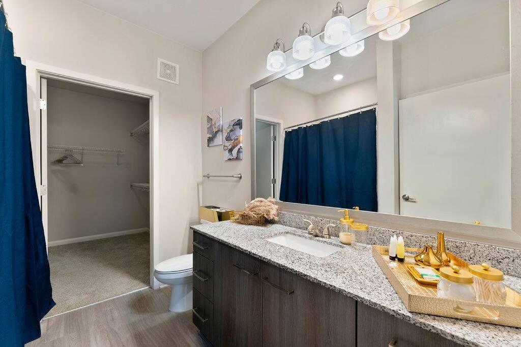 Apartment East Retreat Haven Of Fun And Comfort! Atlanta