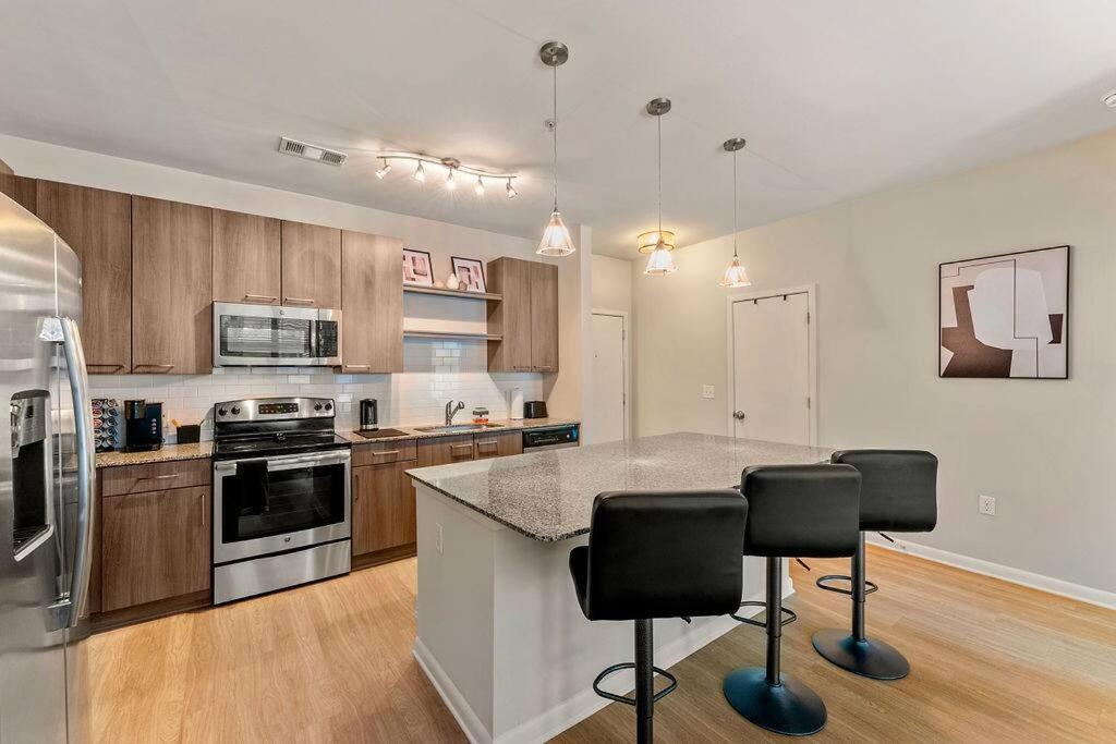 East Retreat Haven Of Fun And Comfort! Atlanta